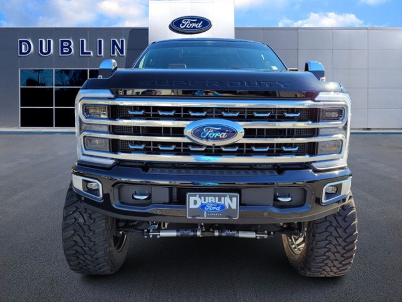 2024 Ford F-250 Platinum photo 2