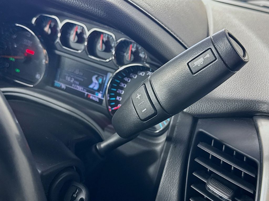 2019 Chevrolet Tahoe LS photo 18