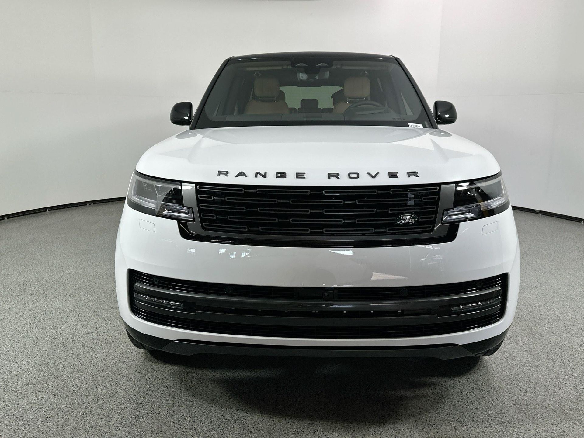 2025 Land Rover Range Rover SE photo 2