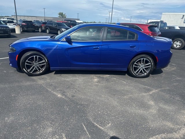 2019 Dodge Charger SXT photo 2