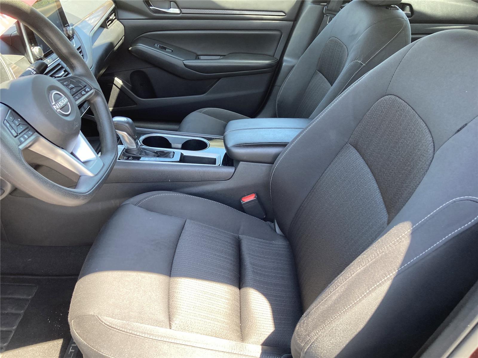 2024 Nissan Altima 2.5 SV photo 25