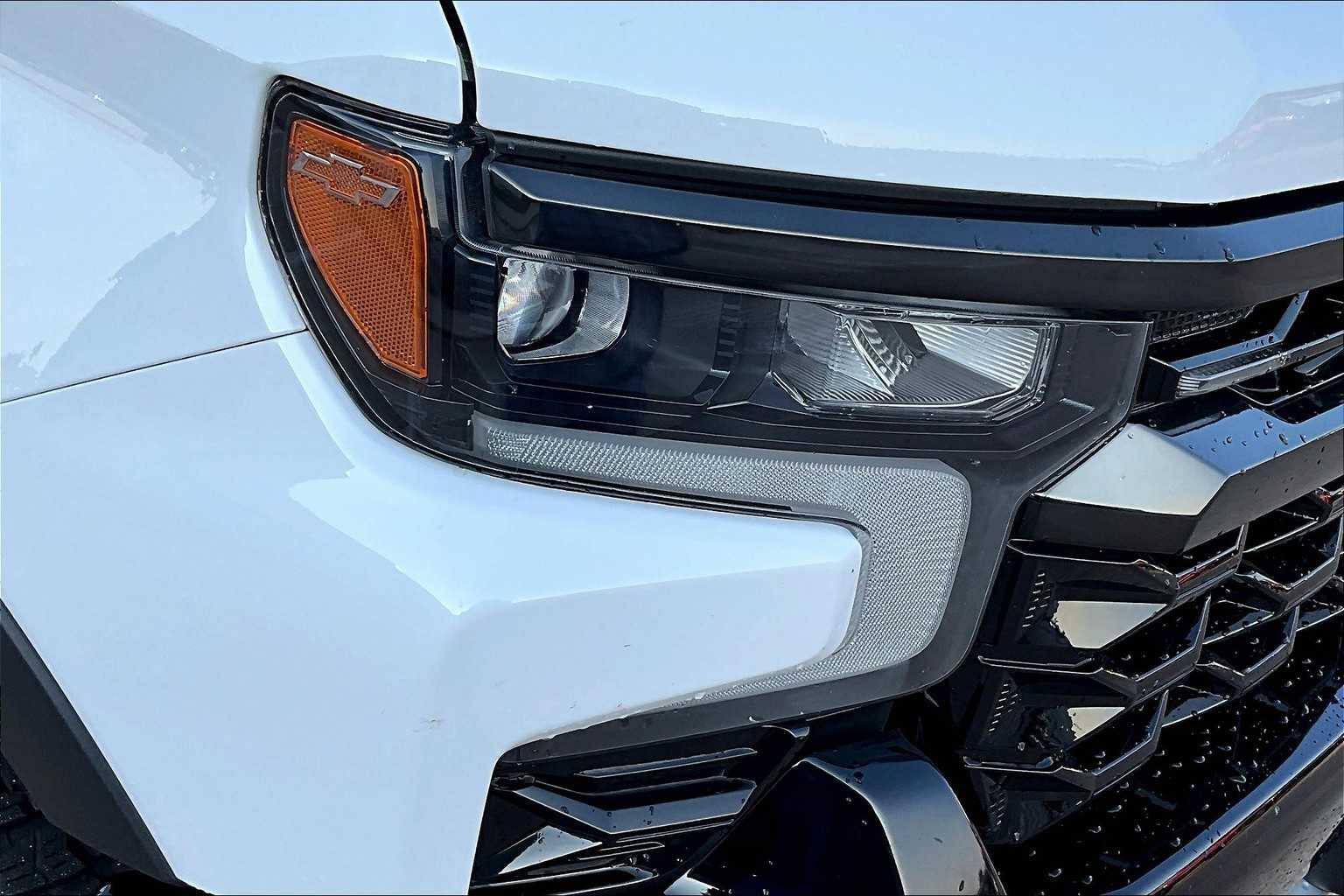 2024 Chevrolet Silverado 1500 ZR2 photo 24
