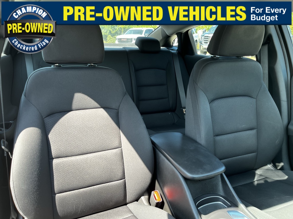 2021 Chevrolet Malibu LS photo 25