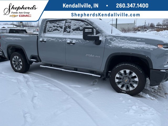 2025 Chevrolet Silverado 2500HD Custom's photo