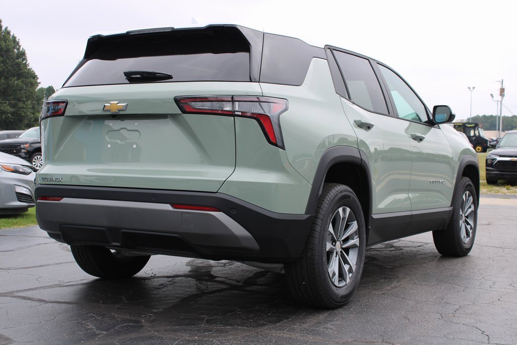2026 Chevrolet Equinox LT photo 3