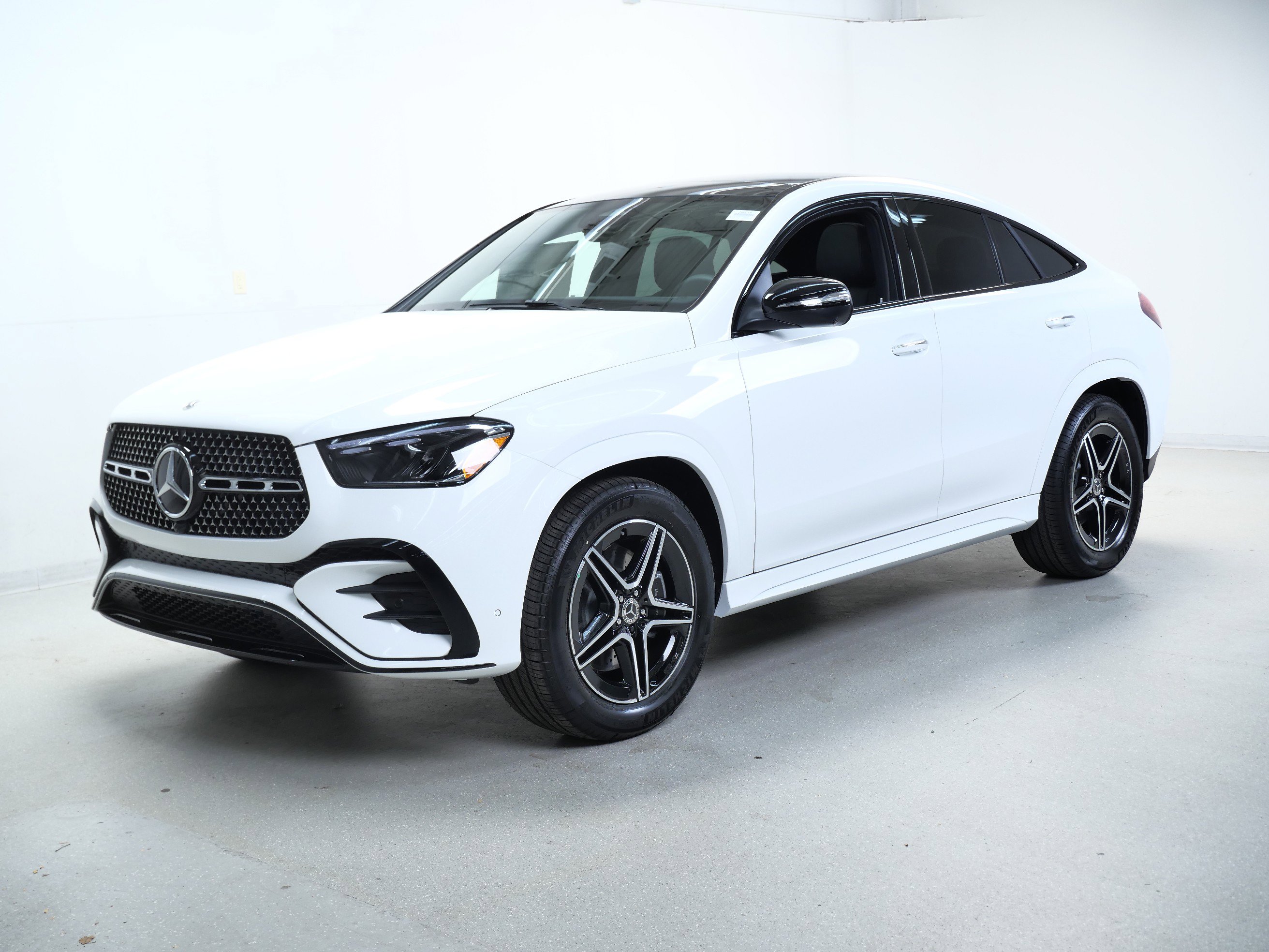 2026 Mercedes Benz GLE 450 4MATIC photo 3