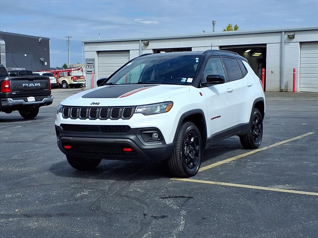 Used 2023 Jeep Compass Trailhawk with VIN 3C4NJDDN6PT564894 for sale in Kansas City