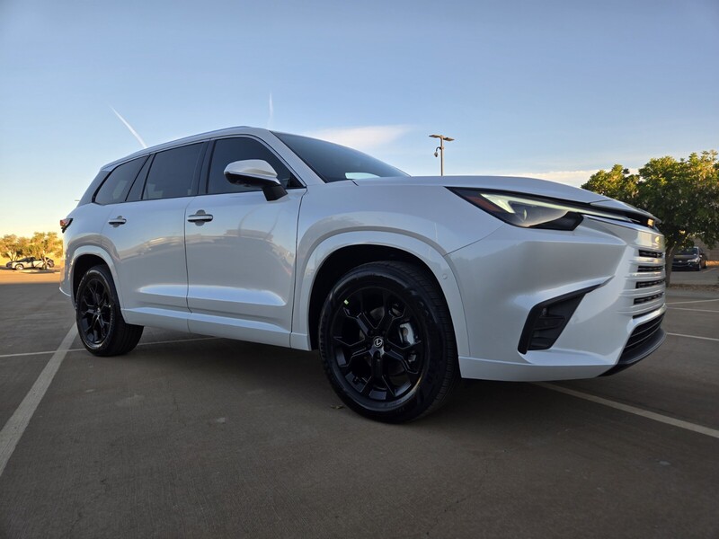 2025 Lexus TX 350 Premium photo 2