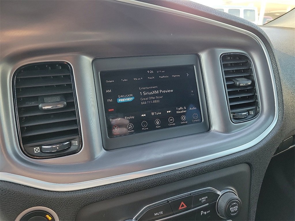 2019 Dodge Charger SXT photo 22