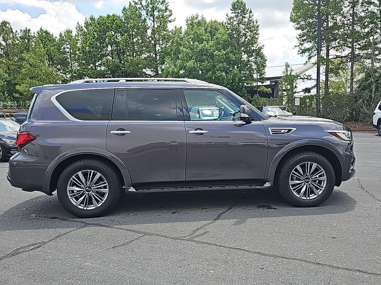 2024 Infiniti QX80 Luxe photo 7