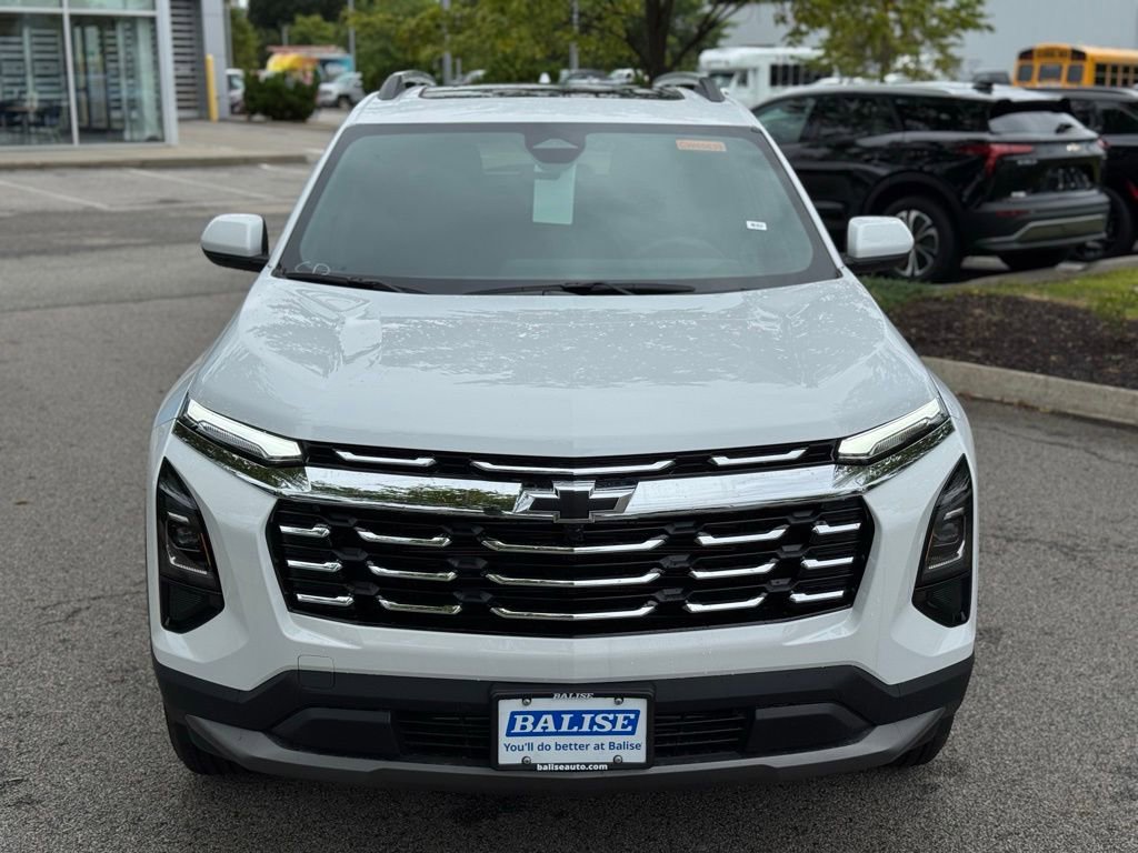 2026 Chevrolet Equinox LT photo 2