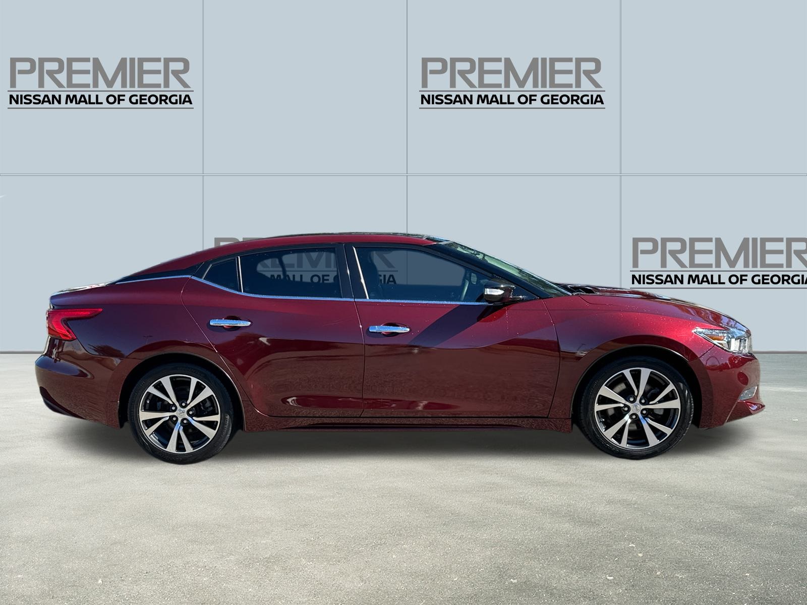 2017 Nissan Maxima SL photo 4