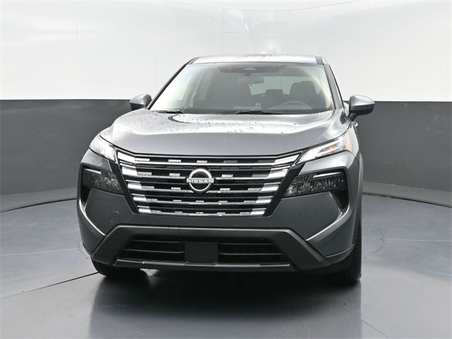 2026 Nissan Rogue SV photo 2