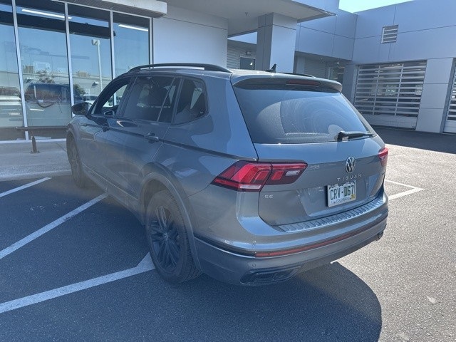 2022 Volkswagen Tiguan SE R-Line Black photo 2