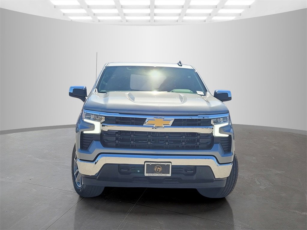 2025 Chevrolet Silverado 1500 LT photo 2