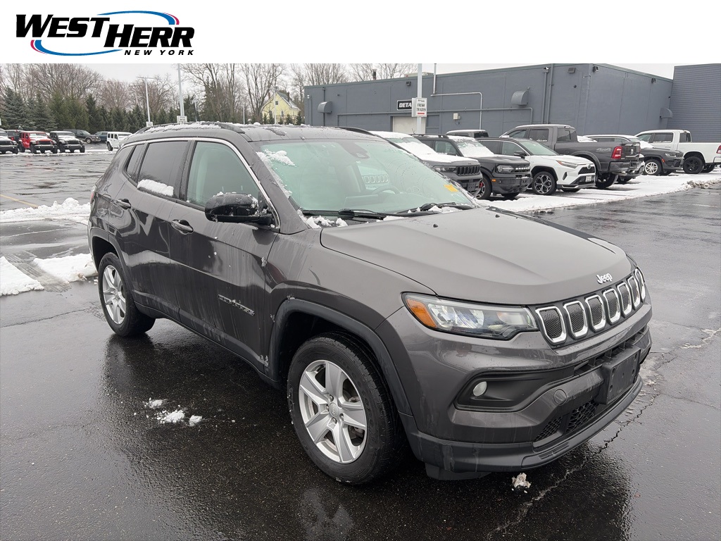 2022 Jeep Compass Latitude's photo