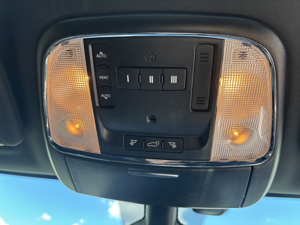 2019 Jeep Grand Cherokee Altitude photo 24