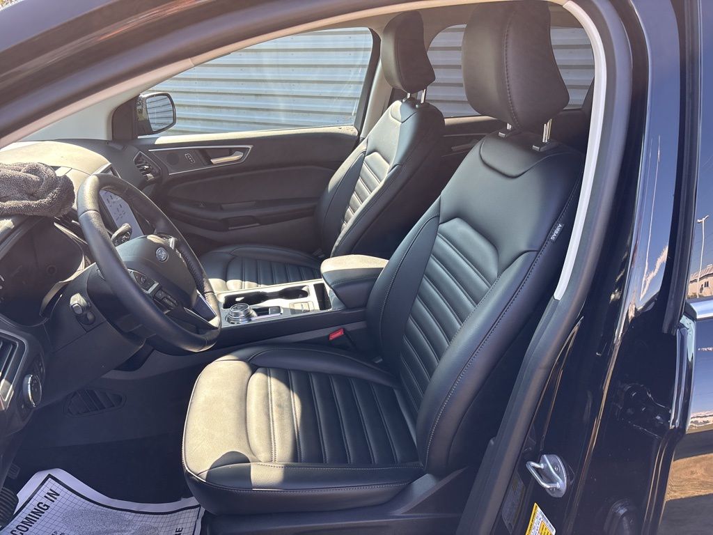 2023 Ford Edge SEL photo 23