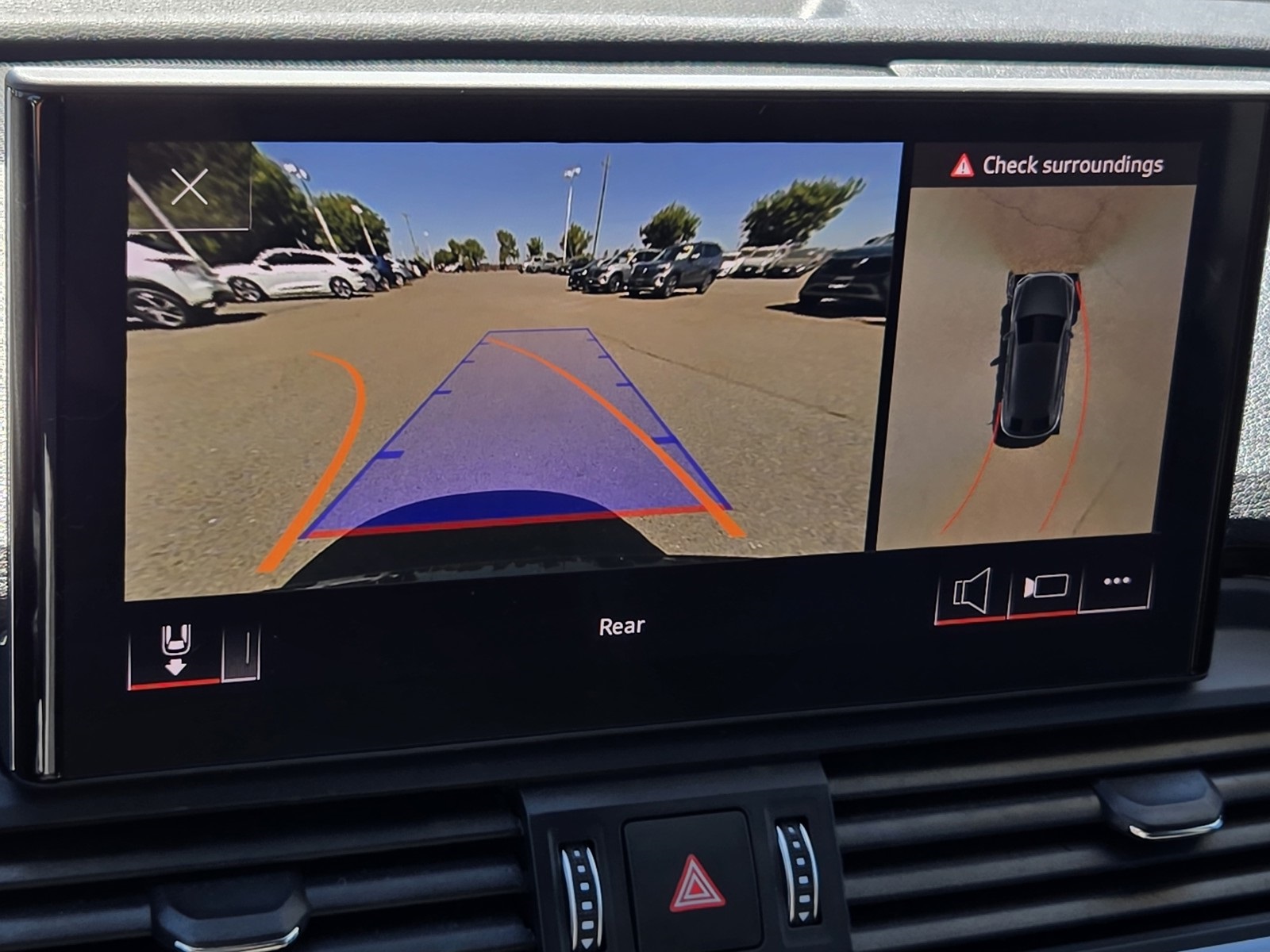 2022 Audi SQ5 Premium Plus photo 17