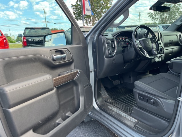 2021 Chevrolet Silverado 1500 RST photo 4