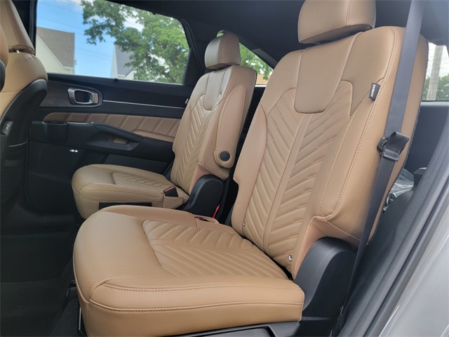 2026 Kia Sorento X-Line SX Prestige photo 12