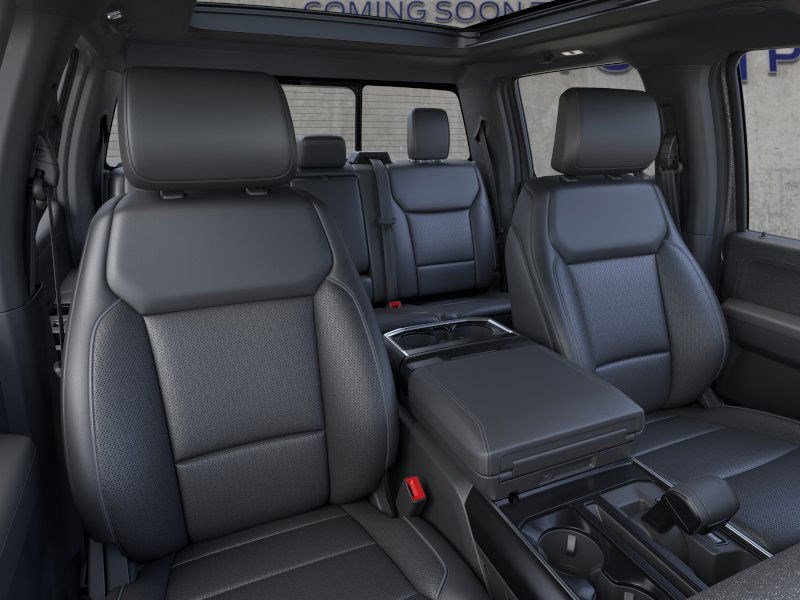 2025 Ford F-150 Lariat FX4 photo 2