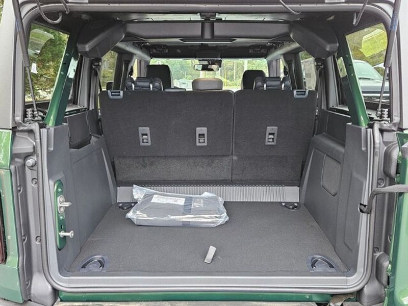2024 Ford Bronco Outer Banks photo 11