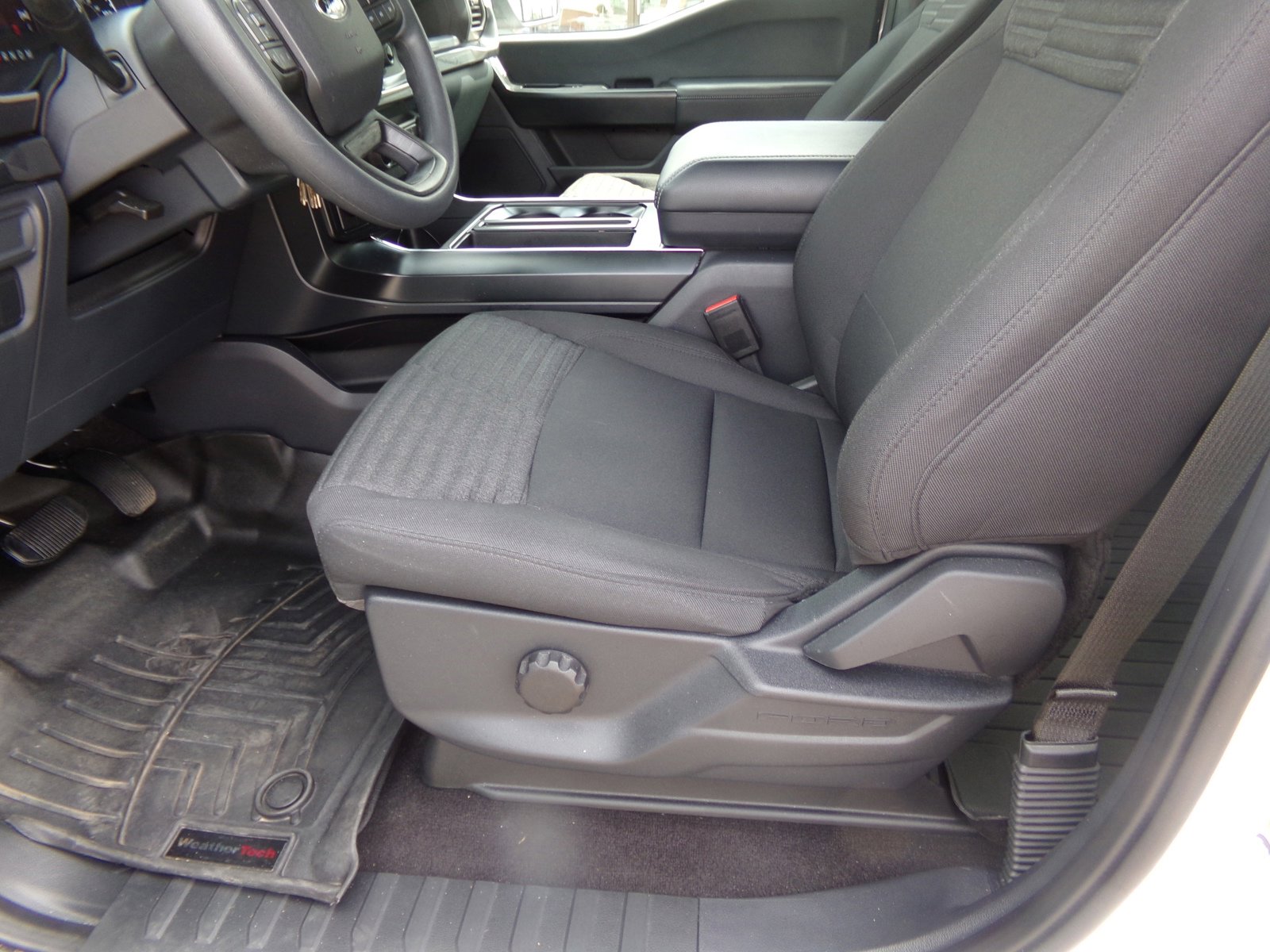 2022 Ford F-150 XL photo 5