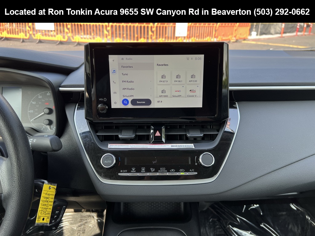 2023 Toyota Corolla LE photo 19