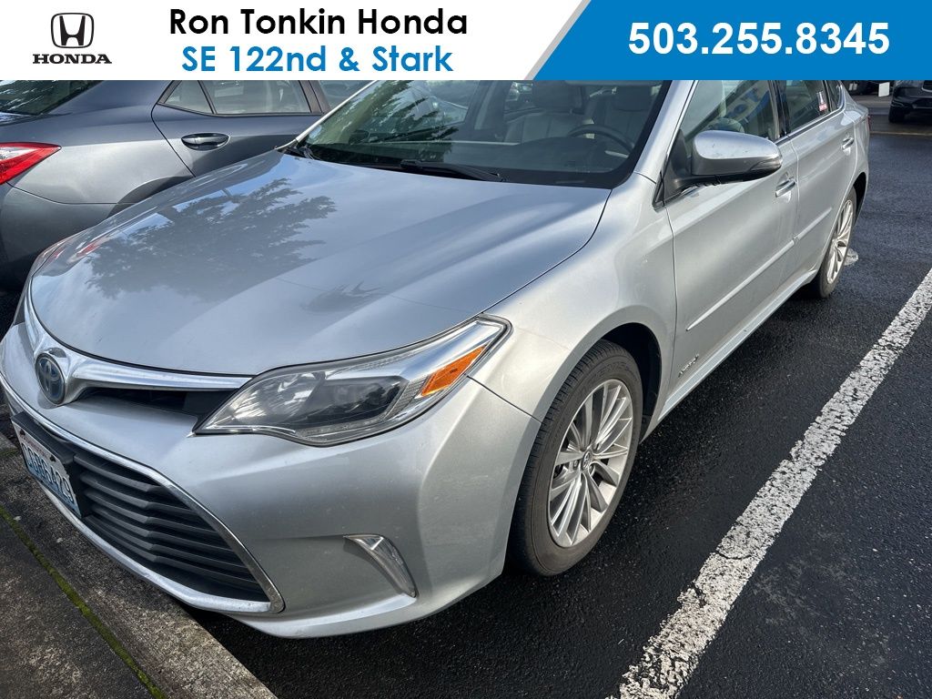 2018 Toyota Avalon Limited's photo