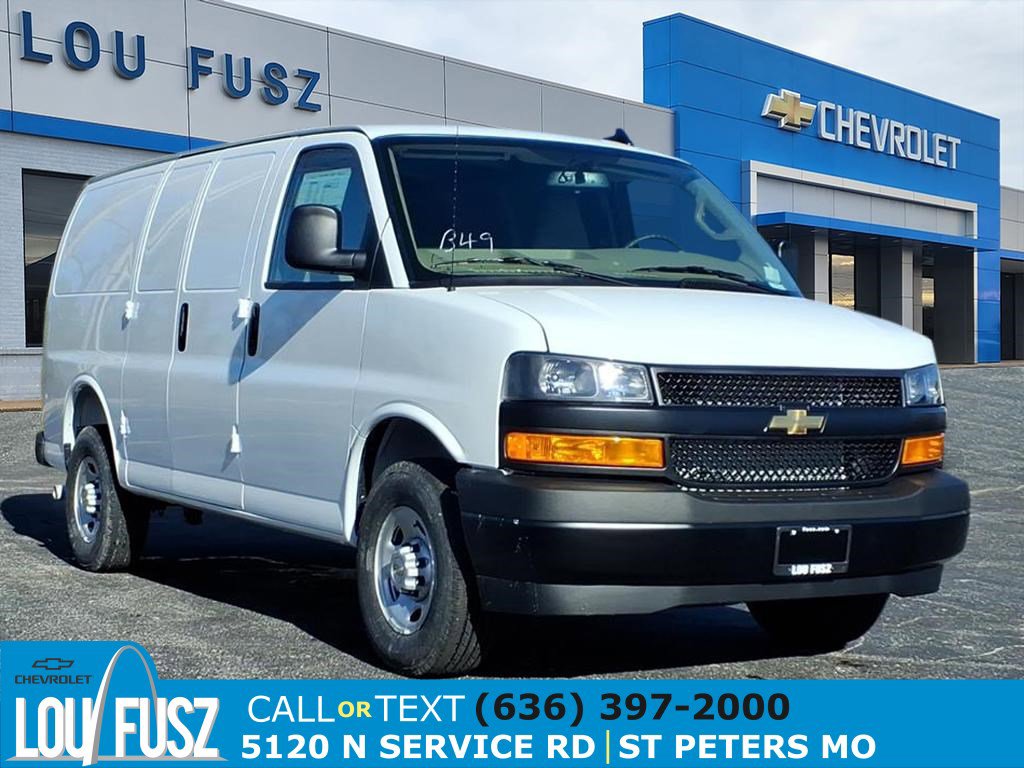 2025 Chevrolet Express Cargo Work Van's photo