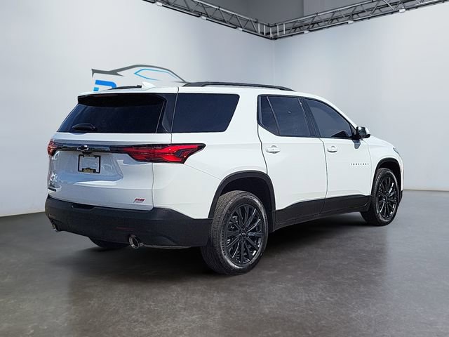 2023 Chevrolet Traverse RS photo 2