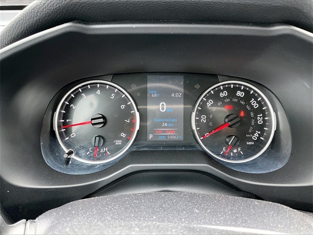 2021 Toyota RAV4 XLE photo 25