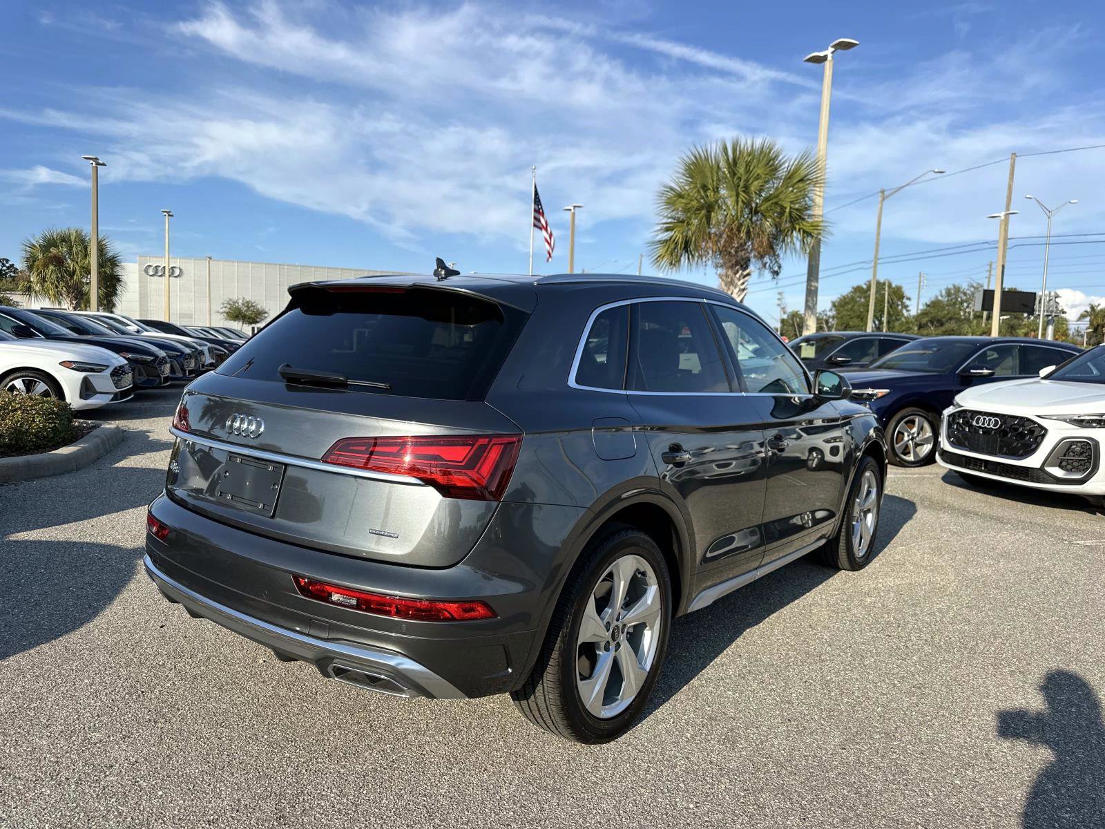 2023 Audi Q5 S line Premium Plus photo 4