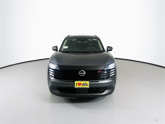 2025 Nissan Kicks SR photo 3