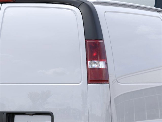 2025 Gmc Savana Cargo 2500 photo 9