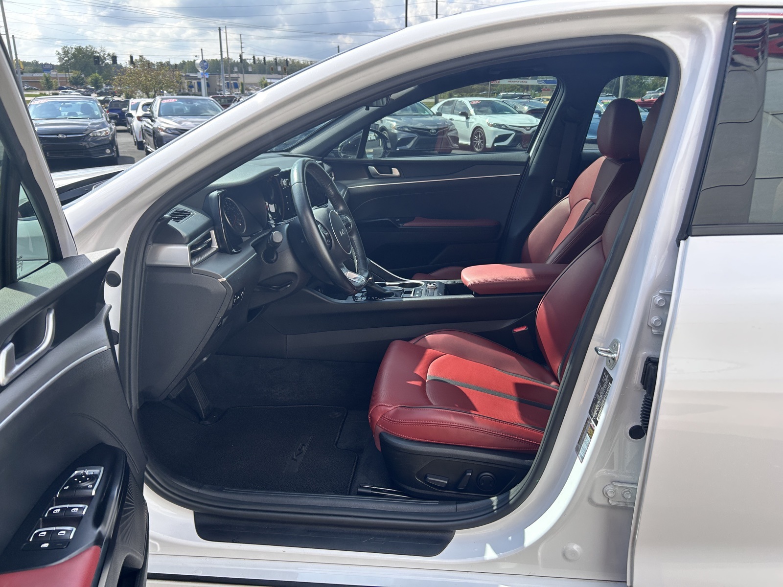 2023 Kia K5 GT-Line photo 18