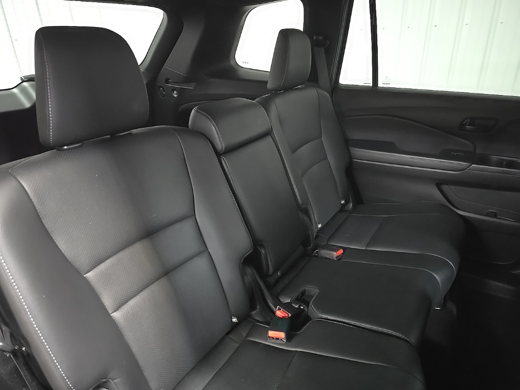 2022 Honda Passport EX-L photo 16