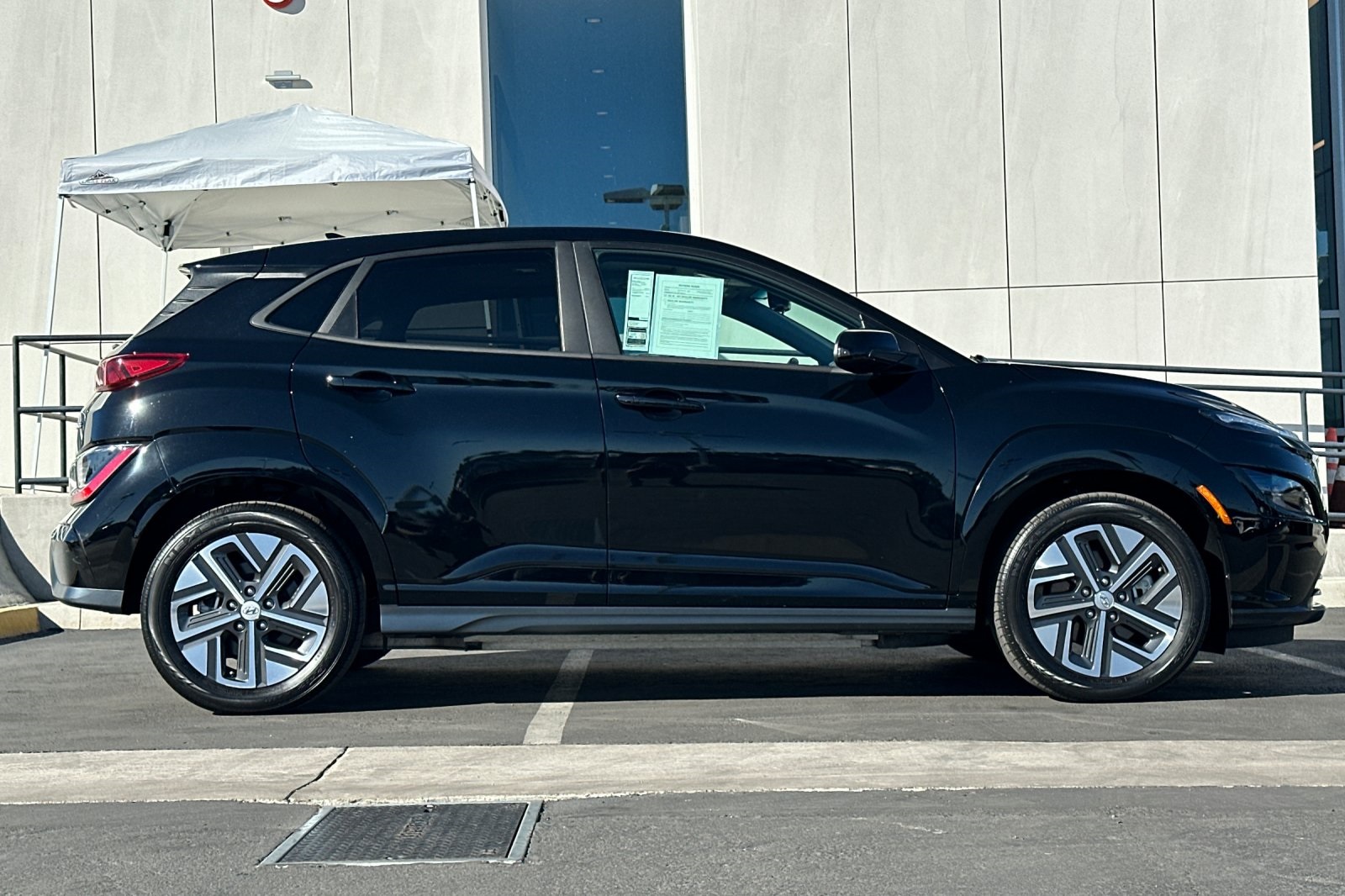 Used 2023 Hyundai Kona EV SEL with VIN KM8K33AG4PU170292 for sale in La Mesa, CA