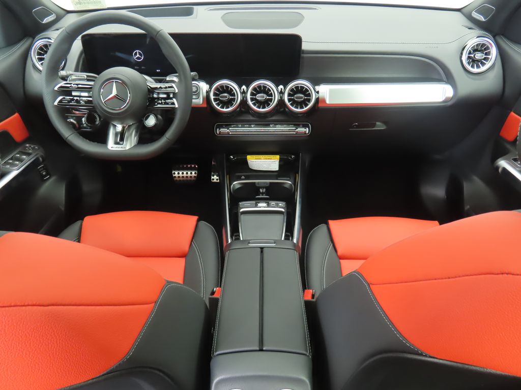 2026 Mercedes Benz GLB 35 AMG 4MATIC photo 13