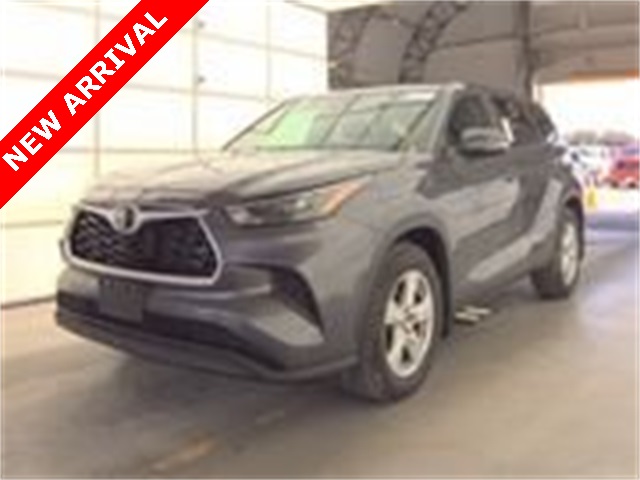 2023 Toyota Highlander L photo 4