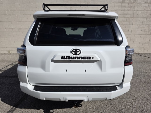 2024 Toyota 4Runner SR5 Premium photo 4