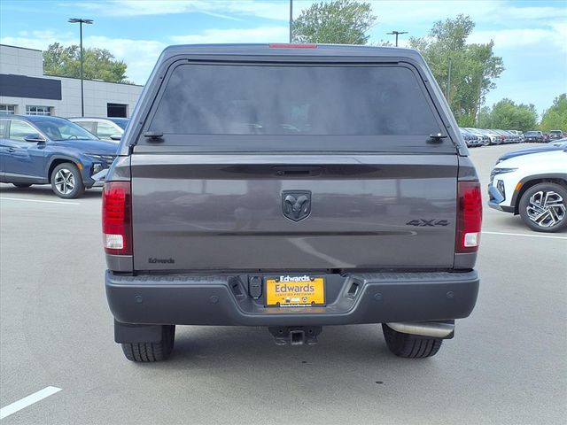 2021 Ram 1500 Classic Warlock photo 3
