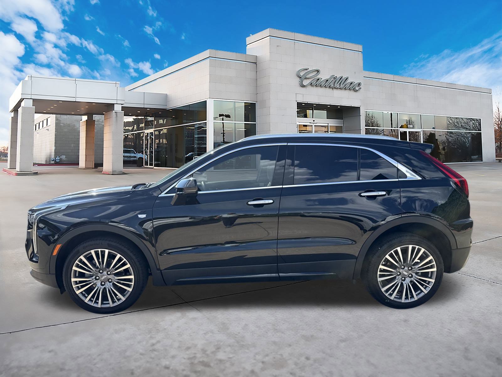 2024 Cadillac XT4 Premium Luxury photo 5