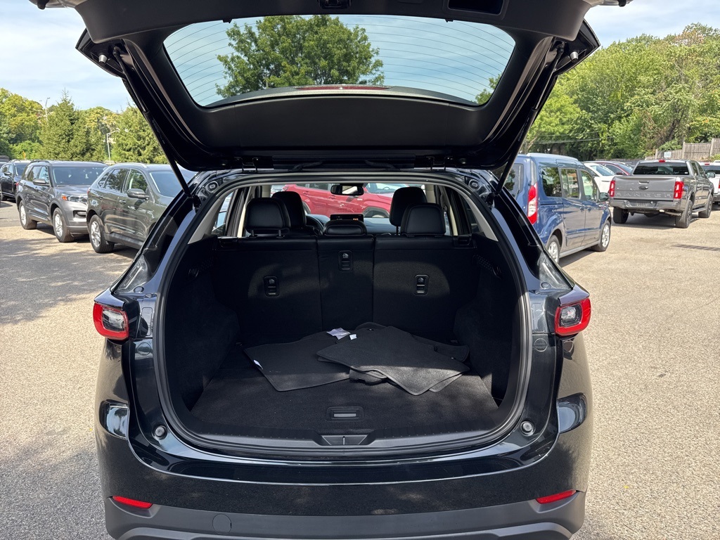 2022 Mazda CX-5 2.5 S Preferred photo 23