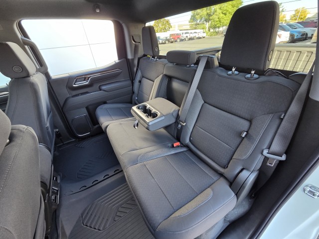 2026 Chevrolet Silverado 1500 RST photo 4