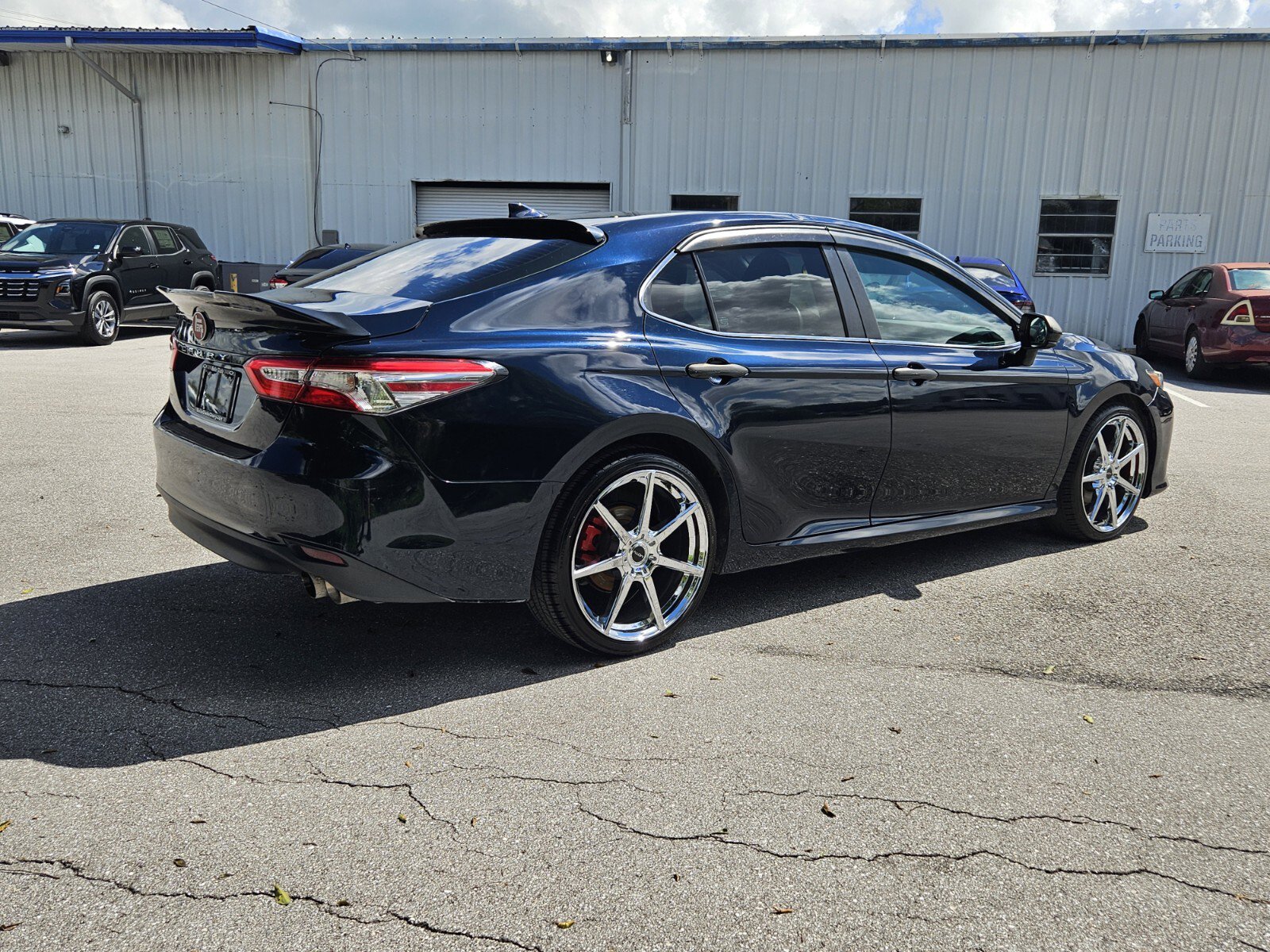 2020 Toyota Camry LE photo 9