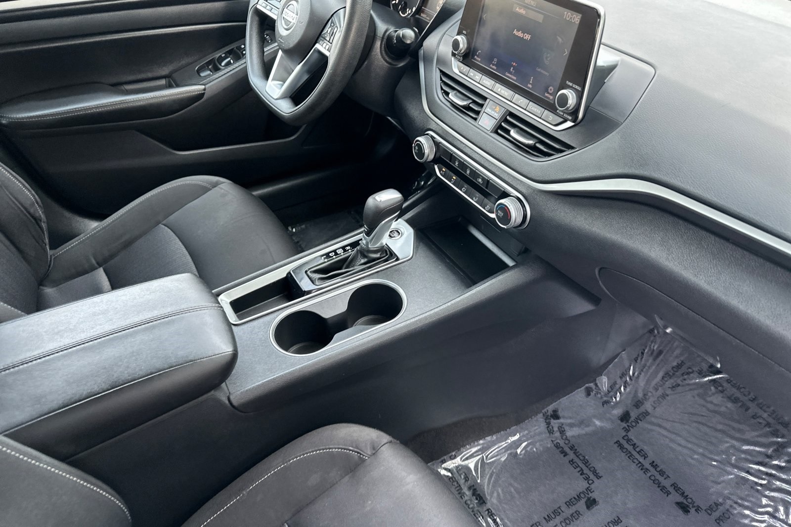 2022 Nissan Altima 2.5 SV photo 17