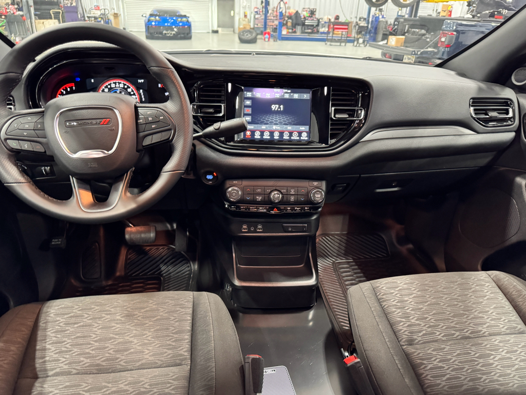 2025 Dodge Durango photo 9
