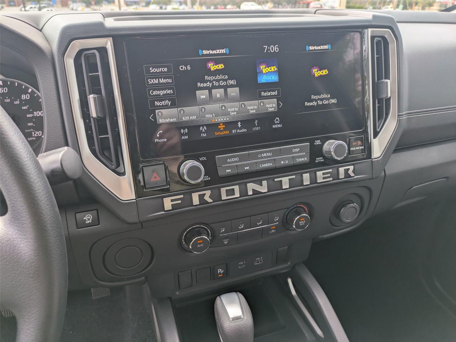 2026 Nissan Frontier SV photo 18
